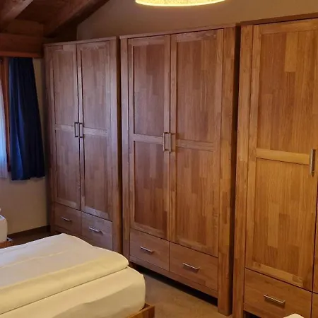 Apartamento Geraeumige Fuer Familien Und Gruppen 9 Betten